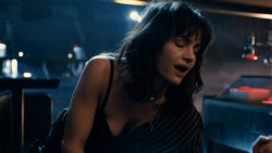 Taylor Marie Frey nude bush and butt, Carla Gugino and Jacqueline Byers hot - Roadies (2016) s1e3 HDTV 720p (13)