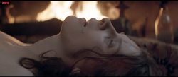 Juliette Binoche nude topless and brief bush - Le hussard sur le toit (FR-1995) (8)