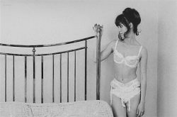 Marie-France Pisier nude but covered Prima Symphony nude - Trans-Europ-Express (1966) (11)