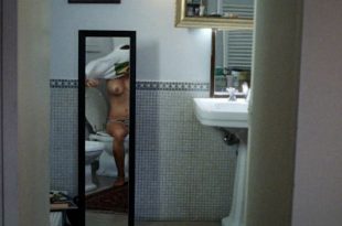 Carolina Crescentini nude topless - 20 Sigarette (IT-2010) (3)