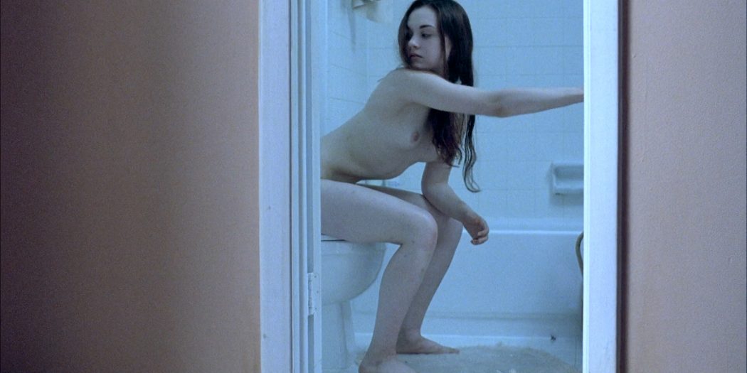Bijou Phillips nude bush Rachel Miner nude bush - Bully (2001) HD 1080p (4)