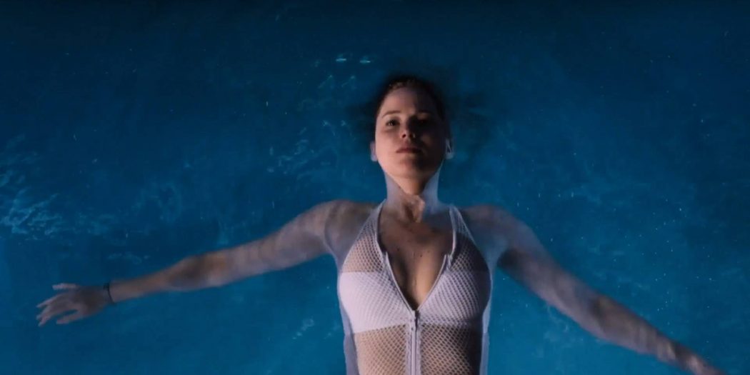 Jennifer Lawrence hot, sexy, wet and some sex - Passengers (2016) HC.HDRip 1080p (2)