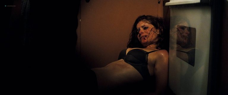 Kate Mara hot and sexy – Shooter (2007) HD 1080p BluRay