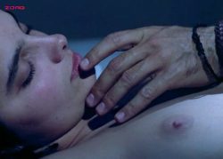 Laura Morante nude topless and Teresa Villaverde nude - A Flor do Mar (PT-1986)