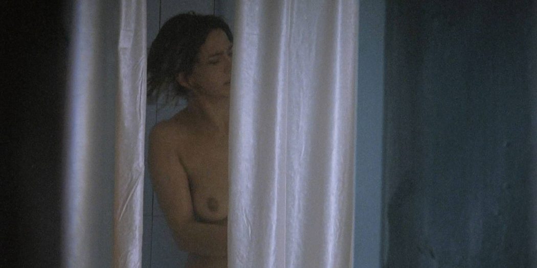 Laura Morante nude topless in the shower- The Dancer Upstairs (ES-2002) HD 1080p (2)