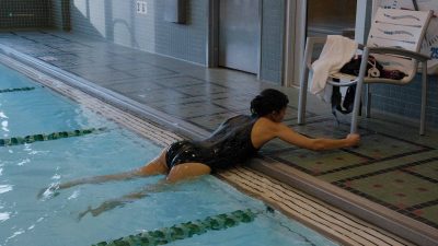 Jane Adams nude topless and sex and Gugu Mbatha-Raw hot and wet - Easy (2016) s1e7 HD 720p (10)