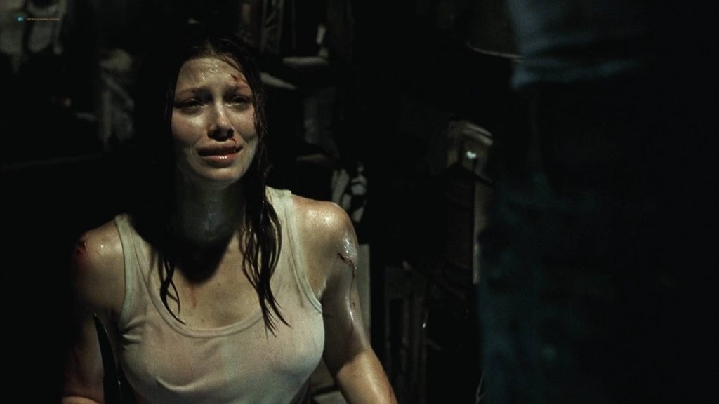 Jessica Biel hot see throuh - The Texas Chainsaw Massacre (2003) HD 1080p BluRay (12)