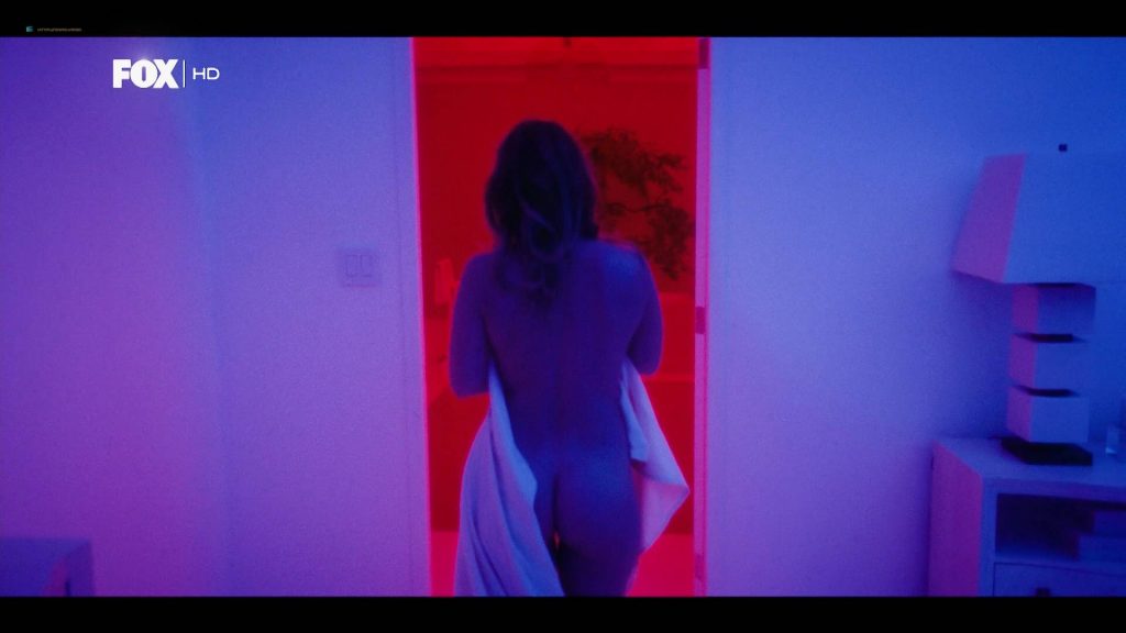 Rachel Keller nude butt - Legion (2017) s1e5 HDTV 1080p (1)