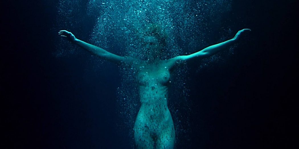 Rebecca Romijn nude full frontal Rie Rasmussen nude - Femme Fatale (2002) HD 1080p WEB-Dl (8)