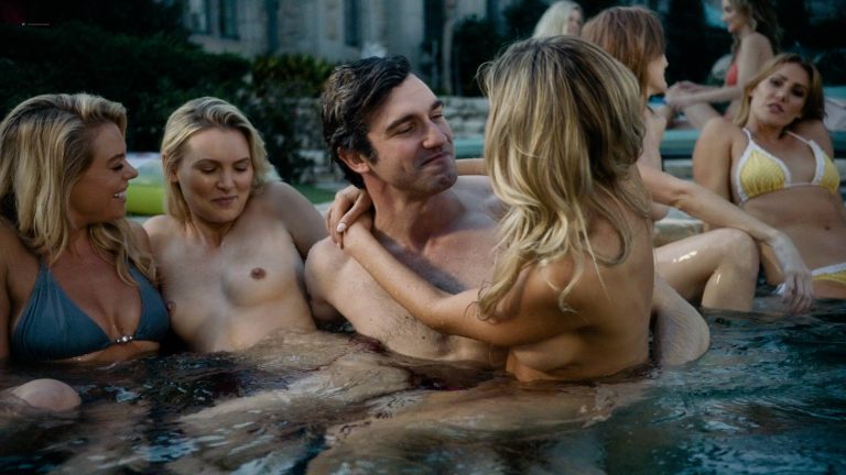 Alexandra Johnston nude Jade Albany and other’s nude too – American Playboy The Hugh Hefner Story (2017) s1e1 HD 1080p