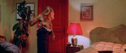 Gloria Guida nude topless butt and bush- Indagine su un delitto perfetto (IT-1978) (3)