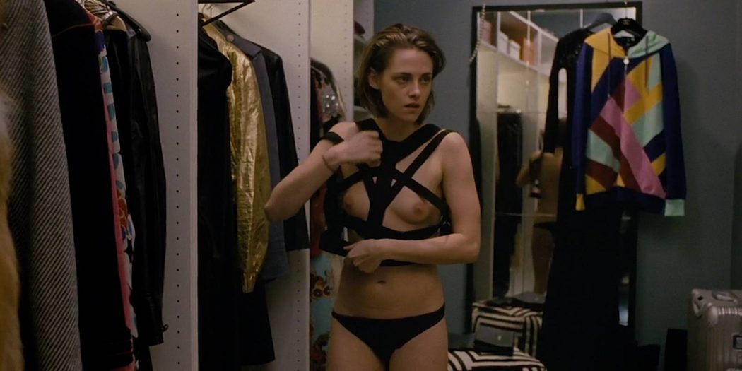 Kristen Stewart nude topless and hot while masturbating - Personal Shopper (2016) HD 1080p WEB (4)