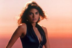 Teri Hatcher hot and sexy - Tales from the Crypt (1990) s2e6 (7)