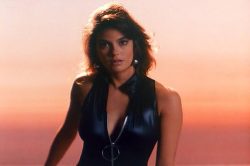 Teri Hatcher hot and sexy - Tales from the Crypt (1990) s2e6 (6)