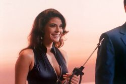 Teri Hatcher hot and sexy - Tales from the Crypt (1990) s2e6 (4)