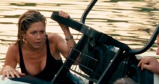 Jennifer Aniston hot and sexy - The Bounty Hunter (2010) HD 1080p BluRay (4)