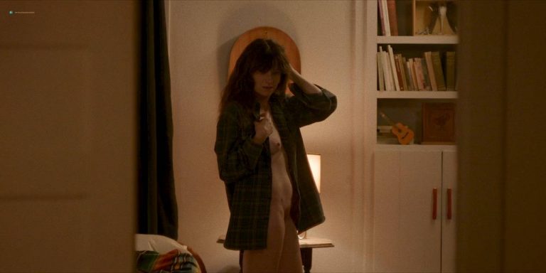Kathryn Hahn nude bush and boobs in TV Show I Love Dick (2017) s1e8 HD 720p