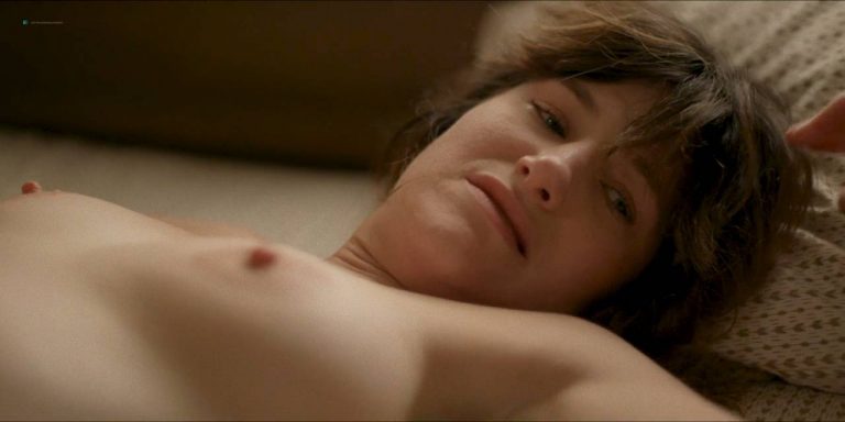 Kathryn Hahn nude topless and sex Roberta Colindrez nude boobs in TV Show I Love Dick (2017) s1e2 HD 720p