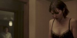Mary Elizabeth Winstead hot and sexy in bra and some sex - Fargo (2017) s3e5 HD 720p (7)