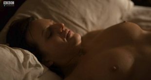 Elisabeth Moss nude topless and sex Linda Ngo nude - Top Of The Lake (2017) s2e5-6 HDTV 720p (9)