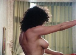Liëla Koguchi nude butt bush other's nude - De mantel der Liefde (NL-1978) (15)