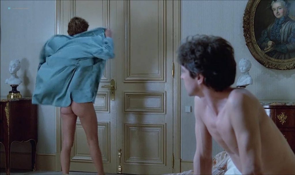 Sabine Haudepin nude topless and Charlotte Rampling nude butt - Max mon amour (1986) HD 720p (2)