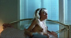 Darlanne Fluegel nude brief topless - Freeway (1988) HD 1080p BluRay (7)