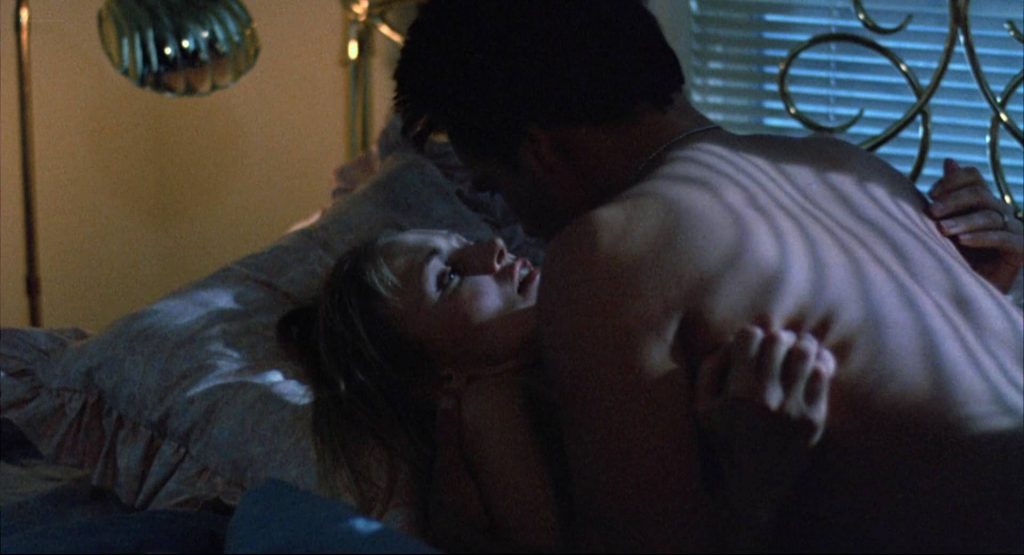 Darlanne Fluegel nude brief topless - Freeway (1988) HD 1080p BluRay (3)