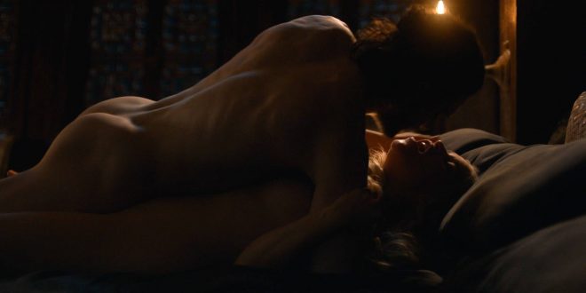 Emilia Clarke Nude Nip Slip In Brief Sex Scene Game Of Thrones 2017 S7e7 Hd 1080p