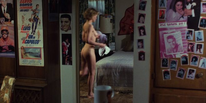 Michelle Pfeiffer nude butt Sue Bowser and other's nude topless - Into the Night (1985) HD 1080p BluRay (11)