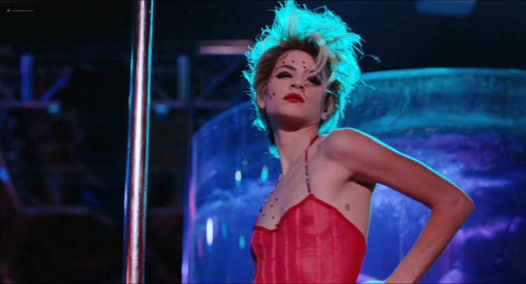 Alba Galocha nude in Plan de fuga (2016)