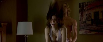 Alexandra Daddario hot sex doggy style Kate Upton hot cleavage - The Layover (2017) HD 1080p Web (6)