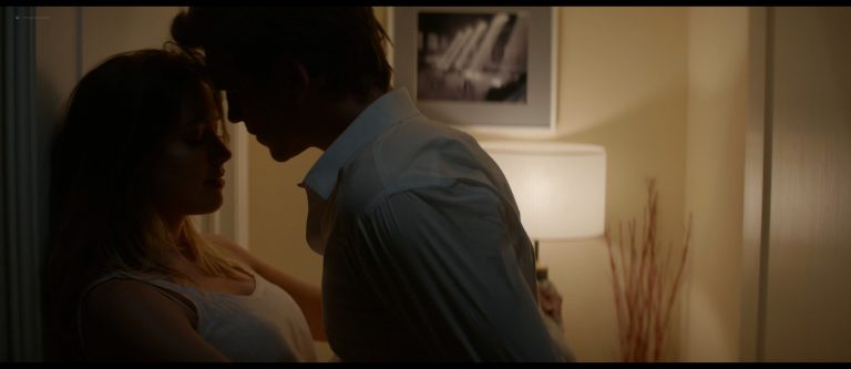 Amber Heard hot and mild sex – Paranoia (2013) HD 1080p BluRay