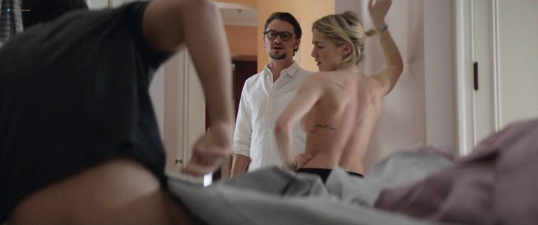 Ashley Benson hot Addison Timlin nude side boob – Chronically Metropolitan (2016) HD 1080p