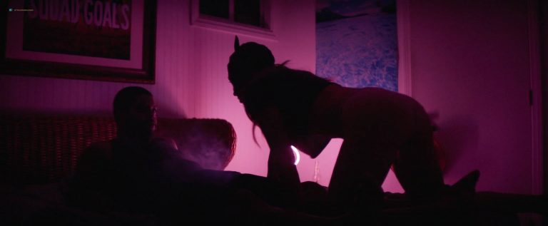 Aubrey Plaza hot sexy and some sex – Ingrid Goes West (2017) HD 1080p Web