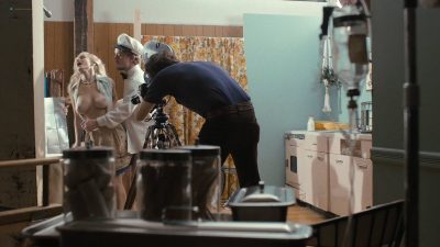 Natalie Paul nude topless Dominique Fishback and Larisa Polonsky nude sex - The Deuce (2017) s1e8 HD 1080p (10)