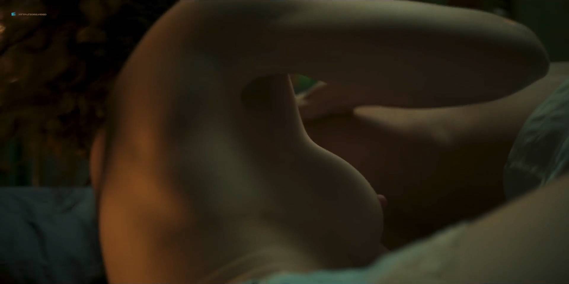 Ana Chrei Nude