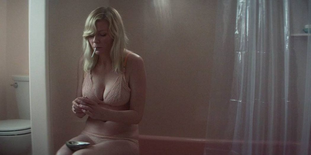 Kirsten Dunst hot sexy and busty - Woodshock (2017) HD 720p BluRay (2)
