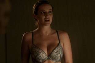 Sarah Dumont hot and sexy - Serpent (2017) HD 1080p WEB (8)