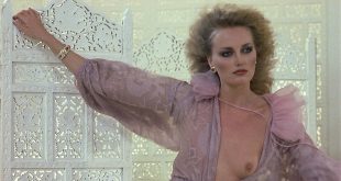 Darlanne Fluegel nude topless Lisa Taylor and Rita Tellone nude topless too - Eyes of Laura Mars (1978) HD 1080p BluRay (4)