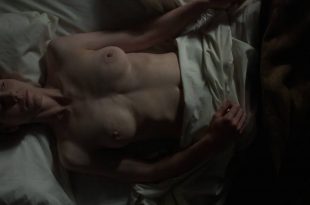 Jeany Spark nude butt and topless - Collateral (2018) s1e3 HD 1080p (9)
