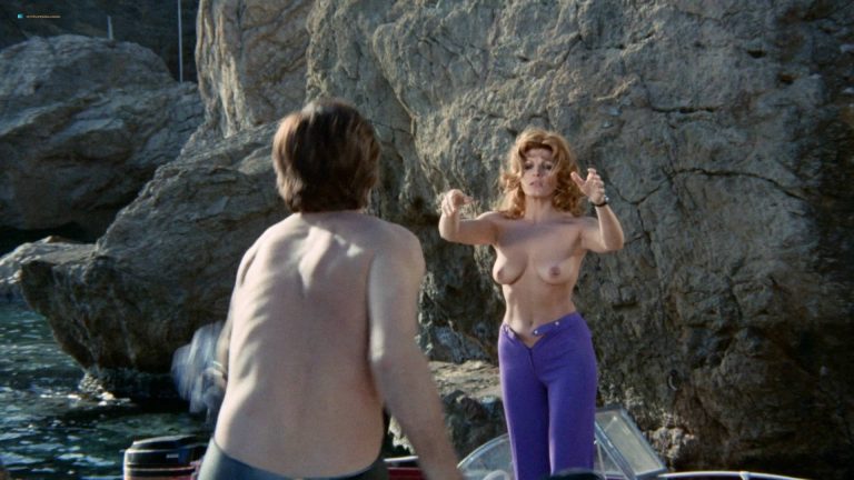 Analía Gadé nude butt and sex Rosanna Yanni topless sex threesome – El ojo del huracán (SP-1971)