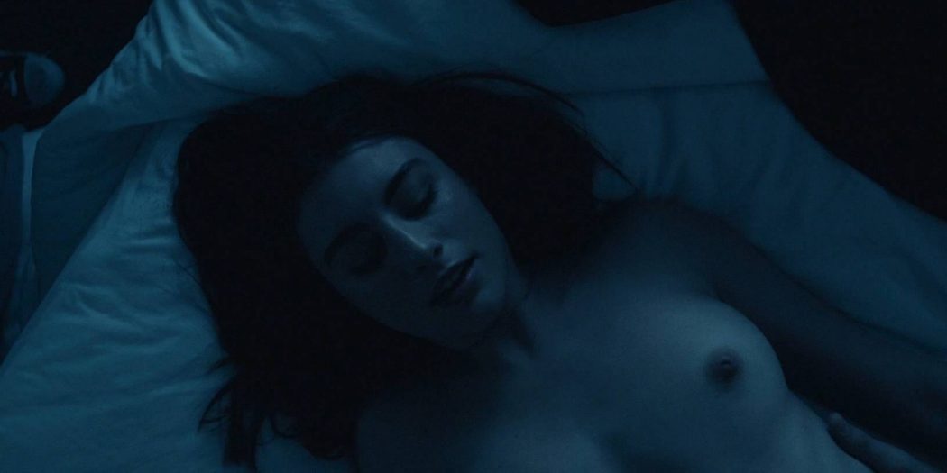 Dominik García-Lorido nude topless and sex - Desolation (2017) HD 1080p Web (10)