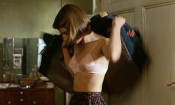 Anja Kruse nude brief topless Lena Stolze hot - Die Weiße Rose (DE-1982) HD 1080p (8)
