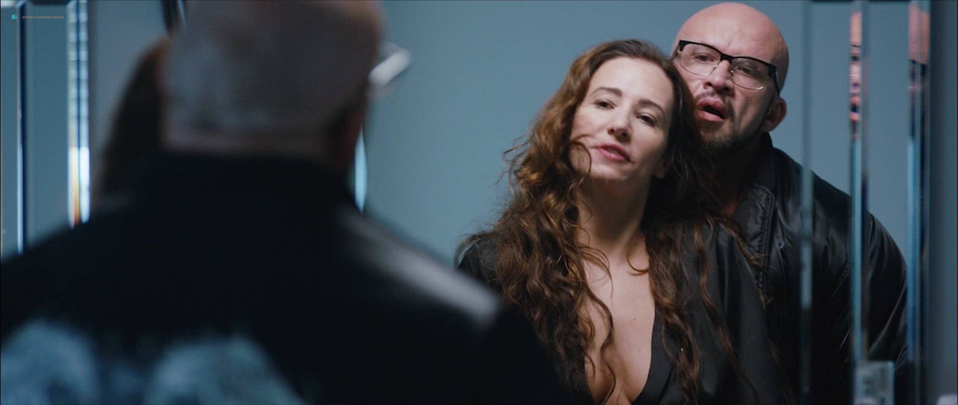 Agnieszka Dygant nude topless Aleksandra Poplawska nude bush Kasia Warnke c-true - Kobiety mafii (PL-2018) HD 1080p (18)