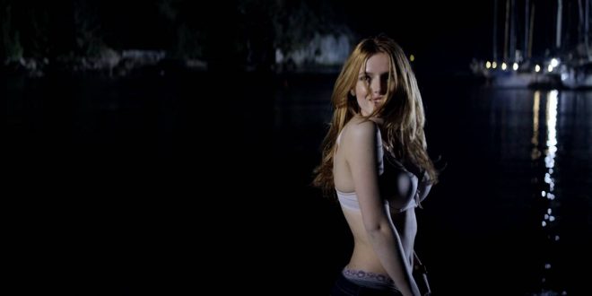 Bella Thorne hot in bar and undies- Midnight Sun (2018) HD 1080p Web (9)
