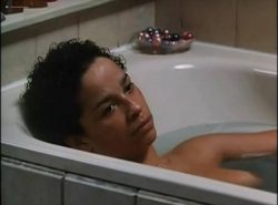 Kari Wuhrer nude full frontal and Rae Dawn Chong nude in the bath - Boulevard (1994) (11)