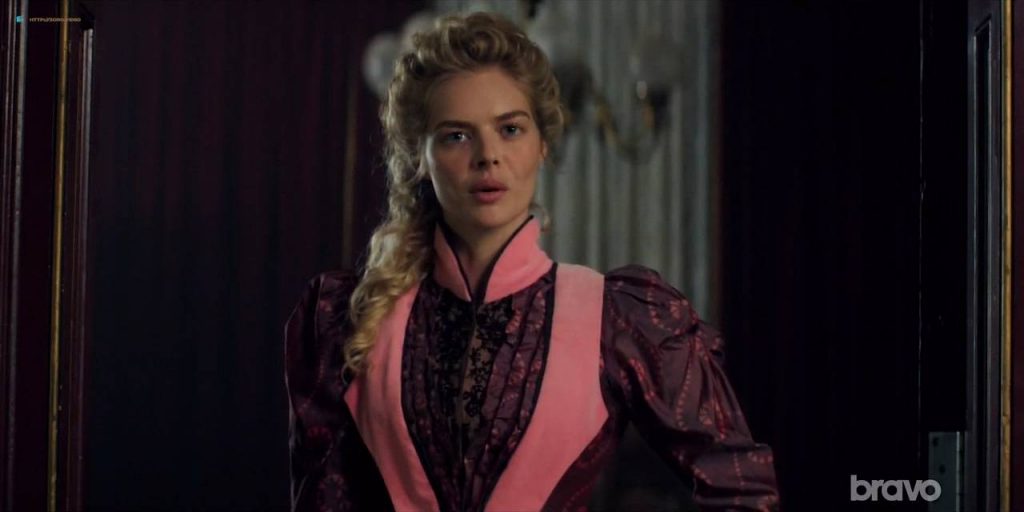 Lily Sullivan nude butt - Picnic at Hanging Rock (AU-2018) S01E02 HDTV 720p (5)