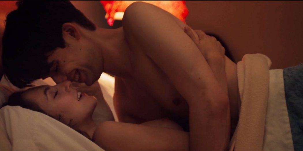 Madeline Weinstein nude nipple and sex Sophie Faulkenberry hot sex Alex Strangelove (2018) HD 1080p (5)