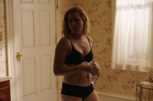 Amy Adams hot and sexy in bra and undies - Sharp Objects (2018) s1e2 HD 1080p Web (6)